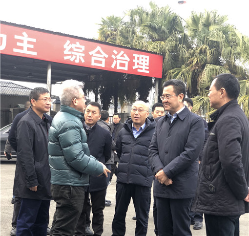 省交投集团党委书记、董事长冯文生一行赴成绵公司检查春运工作