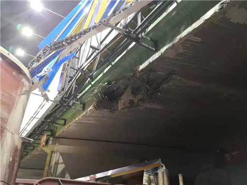 成绵高速公路跨金沙江西路桥梁开展应急抢险工作